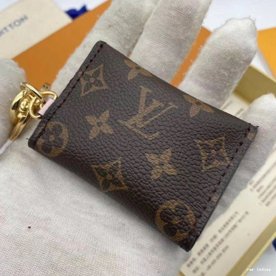 Cheap KEY LOUIS BAG POUCH CHARM VUITTON AND KIRIGAMI HOLDER 0731